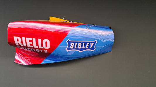 Fashion meets F1 (1988 Benetton F1 sidepod art)